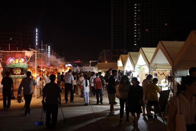 焕新升级新“夜”态,2023中国传统工艺振兴主题展璀璨启幕(图5) 焕新升级新“夜”态,2023中国传统工艺振兴主题展璀璨启幕(图5)