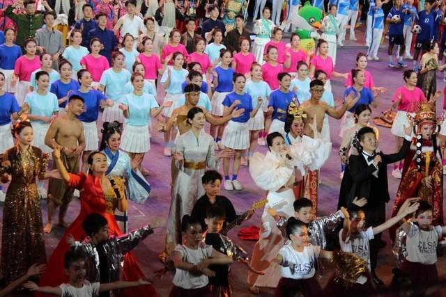 金响唱响山西省第十六届运动会闭幕式主题曲(图3) 金响唱响山西省第十六届运动会闭幕式主题曲(图3)