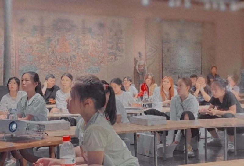 行走的课堂遇见美——“冉青艺术敦煌研学成果展”在京举办(图3)