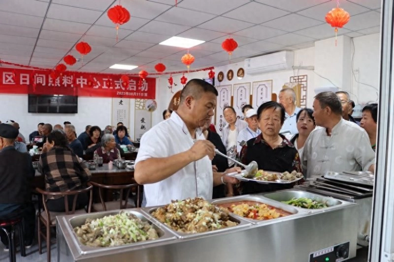  陕西神木：全力推进养老服务高质量发展 让养老变成一件幸福事(图1)