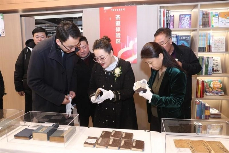 打造新生活方式暨繁荣古旧书市场主题沙龙系列活动启动(图14) 打造新生活方式暨繁荣古旧书市场主题沙龙系列活动启动(图14)