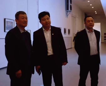 中国文艺评论(浙江大学)基地浙江临平大剧院工作站授牌仪式顺利举行(图2) 中国文艺评论(浙江大学)基地浙江临平大剧院工作站授牌仪式顺利举行(图2)