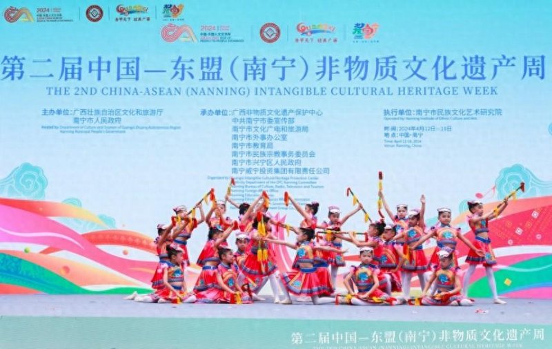 一所幼儿园的“惊艳”——第二届中国—东盟（南宁）非物质文化遗产周在南宁举行(图1)