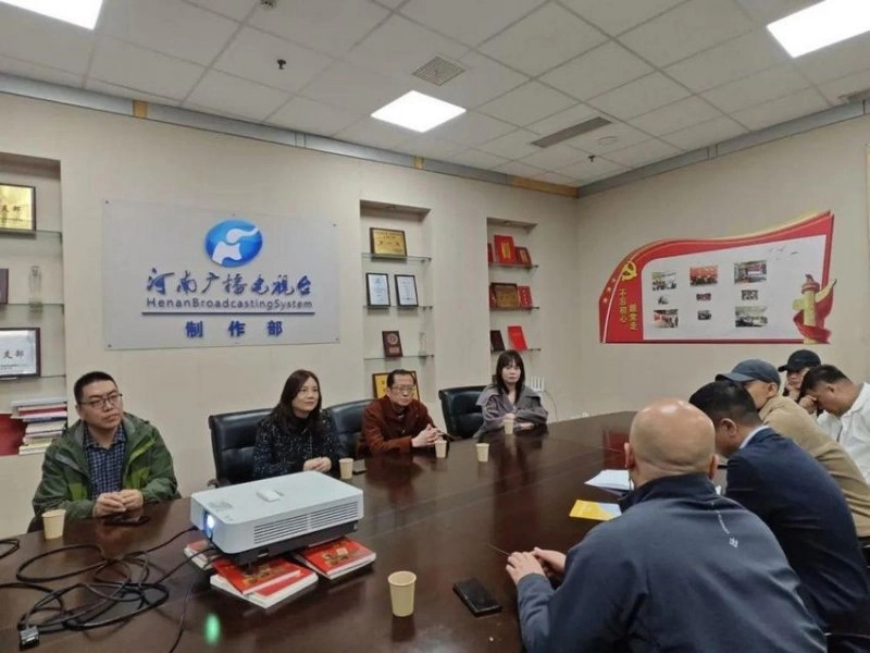 河南省实验学校鑫苑外国语小学参与首期《思政新视界》节目取得圆满成功(图3) 河南省实验学校鑫苑外国语小学参与首期《思政新视界》节目取得圆满成功(图3)