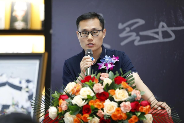 吴冠中限量综合版画精品展暨首发仪式在京举行(图4) 吴冠中限量综合版画精品展暨首发仪式在京举行(图4)