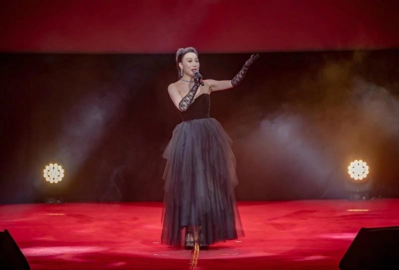 庆祝中马建交50周年“亲情中华 欢聚吉隆坡”文艺汇演精彩上演(图2) 庆祝中马建交50周年“亲情中华 欢聚吉隆坡”文艺汇演精彩上演(图2)