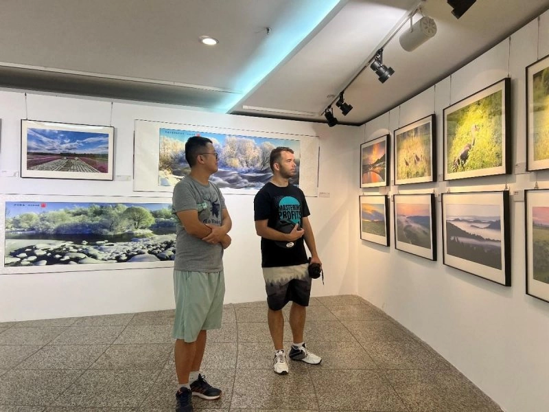 “大美伊春·魅力丰林”四季风光摄影作品展亮相北京中华世纪坛(图4) “大美伊春·魅力丰林”四季风光摄影作品展亮相北京中华世纪坛(图4)
