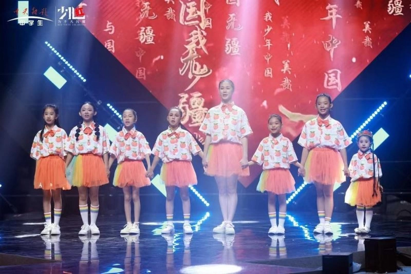 中央新影中学生频道“为不凡闪耀”《少儿红》国际艺术盛典收官(图7) 中央新影中学生频道“为不凡闪耀”《少儿红》国际艺术盛典收官(图7)