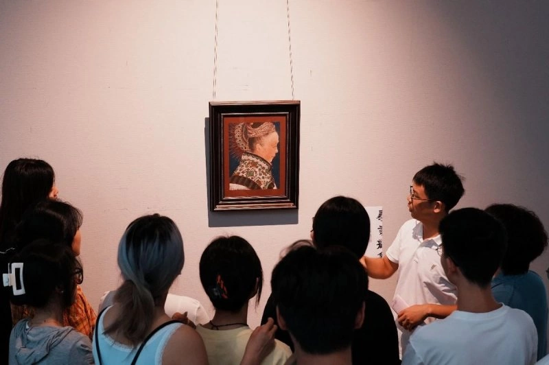 中国材料表现绘画写生与转化研究展在武汉科技大学沁湖美术馆开幕(图10) 中国材料表现绘画写生与转化研究展在武汉科技大学沁湖美术馆开幕(图10)