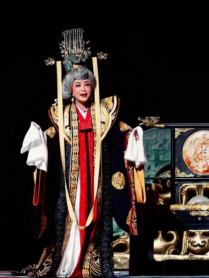 大型新编秦腔历史剧《无字碑》西安首演(图1) 大型新编秦腔历史剧《无字碑》西安首演(图1)