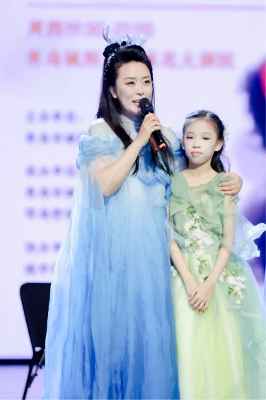 “琴岛妙音·箜行天下”吴琳箜篌师生专场音乐会在青岛城阳区举行(图5) “琴岛妙音·箜行天下”吴琳箜篌师生专场音乐会在青岛城阳区举行(图5)