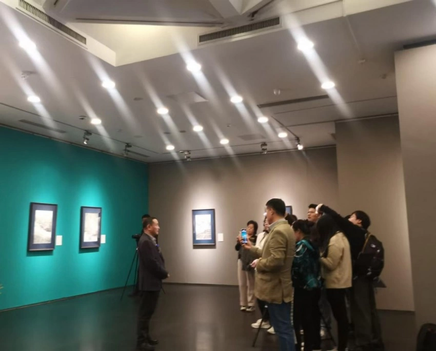 北京画院美术馆:“回归自然 独抒灵性——陈危冰田园诗意画展(图2) 北京画院美术馆:回归自然 独抒灵性——陈危冰田园诗意画展(图2)