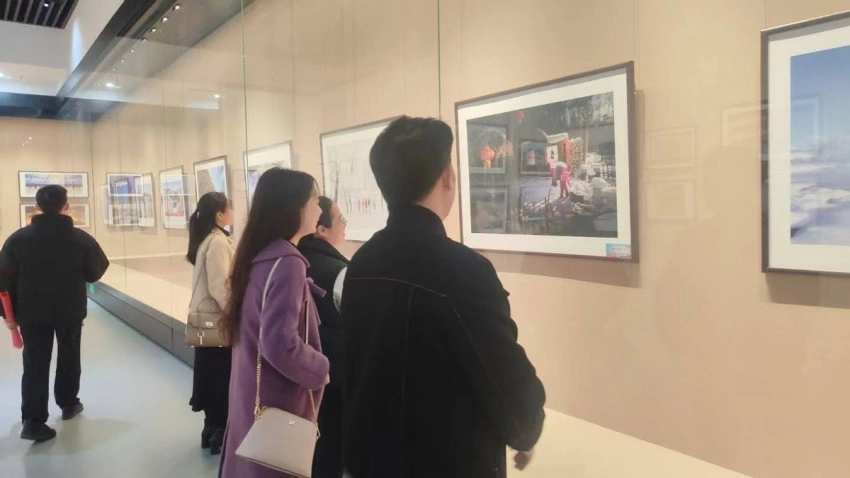 “大美伊春·魅力丰林”冬季风光摄影展走进广东茂名(图3) “大美伊春·魅力丰林”冬季风光摄影展走进广东茂名(图3)