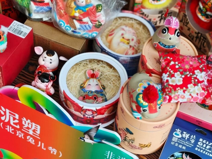 谷雨时节,非遗正青春——中国传媒大学文化产业管理学院以青春之力激活非遗(图5) 谷雨时节,非遗正青春——中国传媒大学文化产业管理学院以青春之力激活非遗(图5)