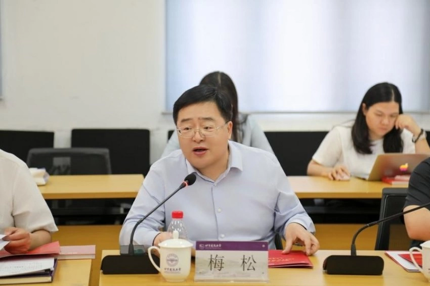 2024年度“北京雨燕奖学金”座谈会在北京建筑大学顺利举办(图4) 2024年度“北京雨燕奖学金”座谈会在北京建筑大学顺利举办(图4)