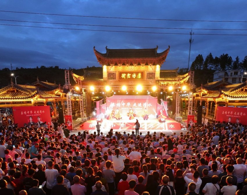 展示文化艺术魅力，助力老区乡村振兴——“亲情中华”演出走进江西赣州和上饶(图5)
