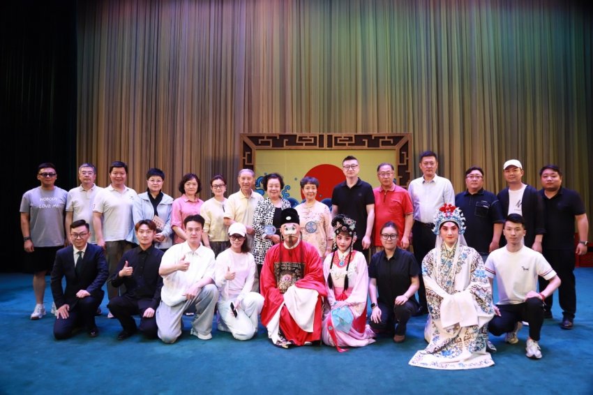 荀慧生艺术研究会“三战”济南(图3)