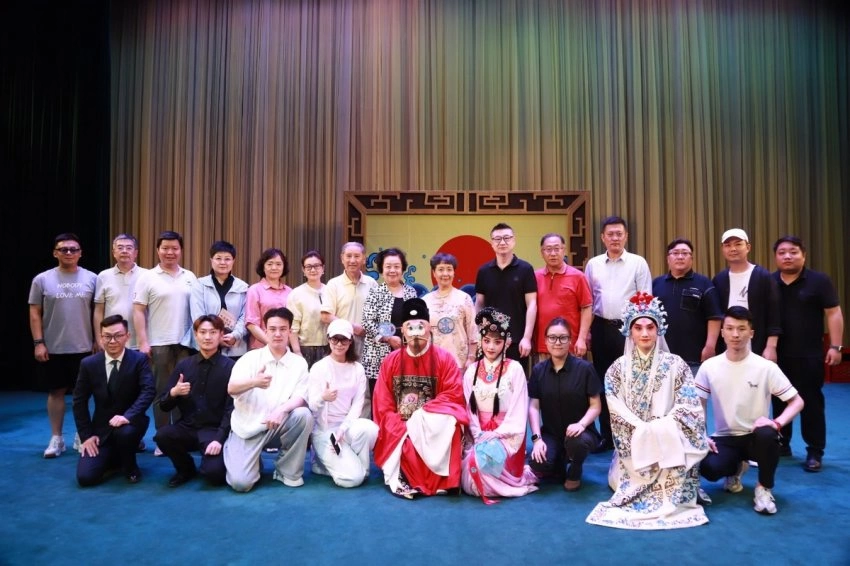 荀慧生艺术研究会“三战”济南(图3) 荀慧生艺术研究会“三战”济南(图3)