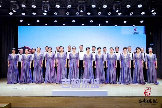 第五届“古韵东城”社会化管理退休人员书法绘画摄影展颁奖典礼举办(图7) 第五届“古韵东城”社会化管理退休人员书法绘画摄影展颁奖典礼举办(图7)