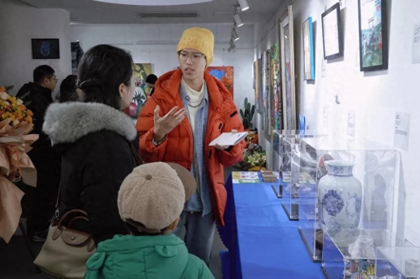 “有趣的灵魂”东楷个展在京开幕(图1)