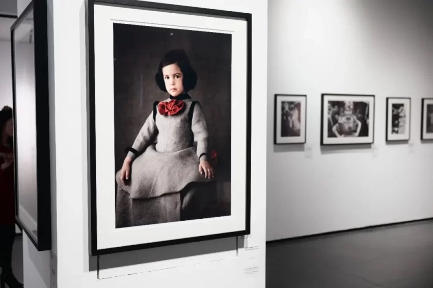 大师镜语——弗兰克・霍瓦特中国大陆首次个人作品回顾展在太原山姆美术馆惊艳亮相(图4) 大师镜语——弗兰克・霍瓦特中国大陆首次个人作品回顾展在太原山姆美术馆惊艳亮相(图4)