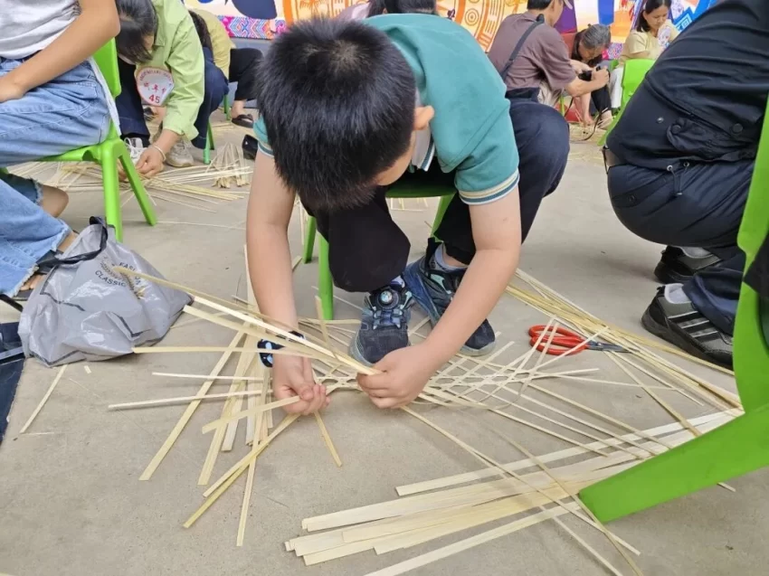 乡乡有好戏 处处皆欢歌 ‖ 三月三 趣广西 乐博白(图5) 乡乡有好戏 处处皆欢歌 ‖ 三月三 趣广西 乐博白(图5)