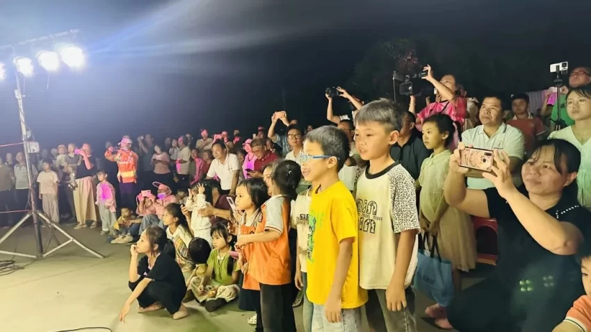 乡乡有好戏 处处皆欢歌 ‖ 三月三 趣广西 乐博白(图13) 乡乡有好戏 处处皆欢歌 ‖ 三月三 趣广西 乐博白(图13)