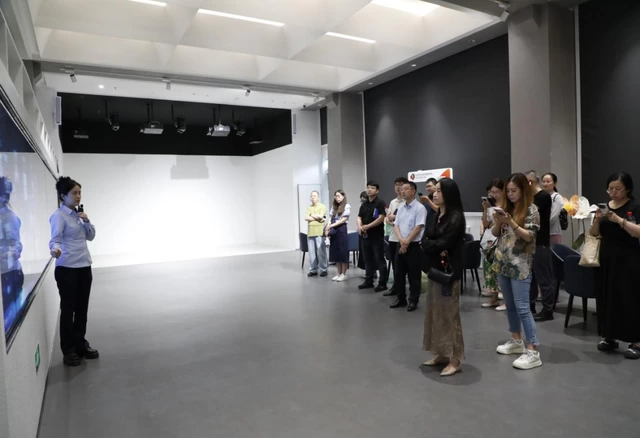 文兴丰台 园聚未来——北京丰台区开展2026外区优质园区走访交流活动(图1) 文兴丰台 园聚未来——北京丰台区开展2026外区优质园区走访交流活动(图1)