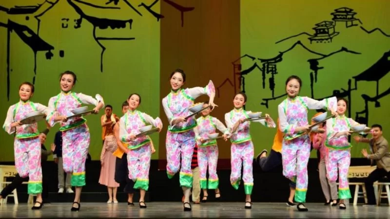 曲终剧不散,回味更悠长——2020现实题材优秀剧目展演季综述(图5) 曲终剧不散,回味更悠长——2020现实题材优秀剧目展演季综述(图5)