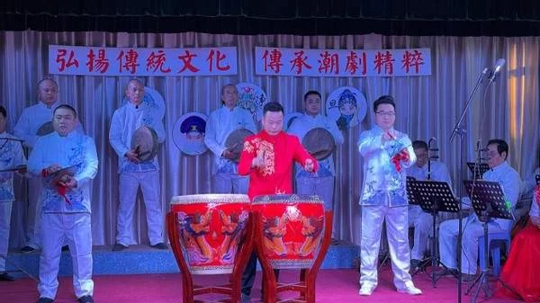 第十五届福建省戏剧水仙花奖比赛漳州地区初赛圆满结束(图4) 第十五届福建省戏剧水仙花奖比赛漳州地区初赛圆满结束(图4)
