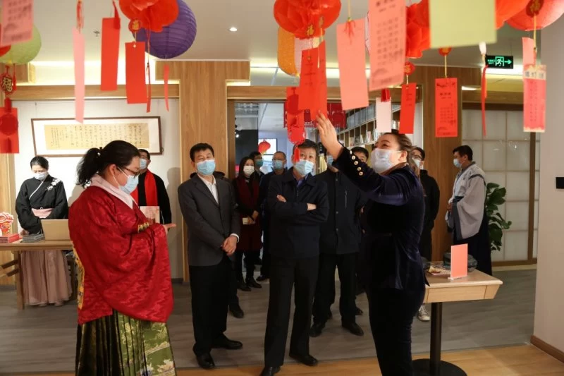北京门头沟区:更读智慧空间让市民享受文化“不打烊”(图4) 北京门头沟区:更读智慧空间让市民享受文化“不打烊”(图4)
