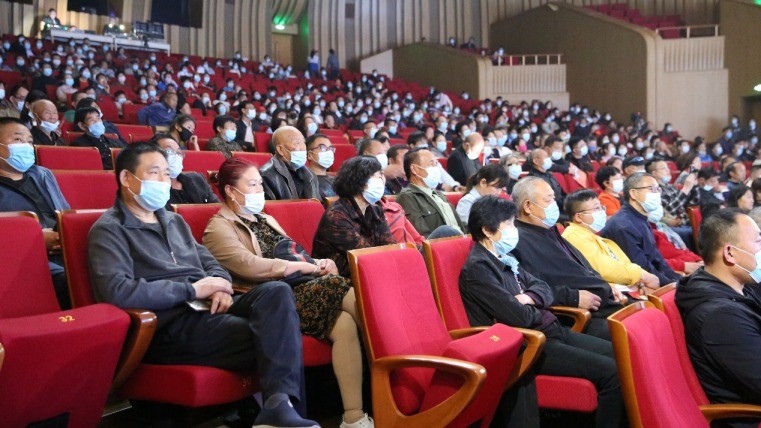 重温红色历史,献礼建党百年——河北梆子现代戏《保定红二师》首演受好评(图1) 重温红色历史,献礼建党百年——河北梆子现代戏《保定红二师》首演受好评(图1)