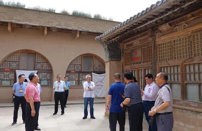 专家学者齐聚《沁园春·雪》诞生地——品诗词之美 享文化盛宴(图2)