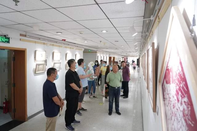 非遗作品献礼建党百年——“红印百年”北京海淀区非遗项目巡展举行(图3) 非遗作品献礼建党百年——“红印百年”北京海淀区非遗项目巡展举行(图3)