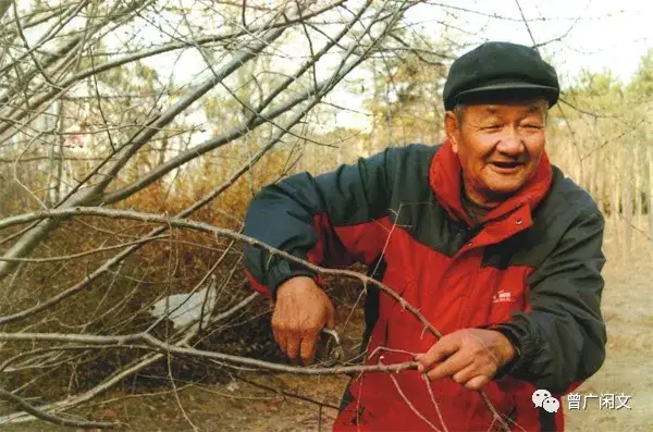 另类治沙英雄——侧记榆林的科技治沙人(图3) 另类治沙英雄——侧记榆林的科技治沙人(图3)