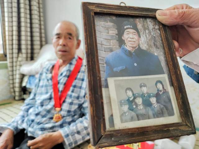 七一，走进老党员——农民摄影人杨晓勇为农民党员入户留影(图6)