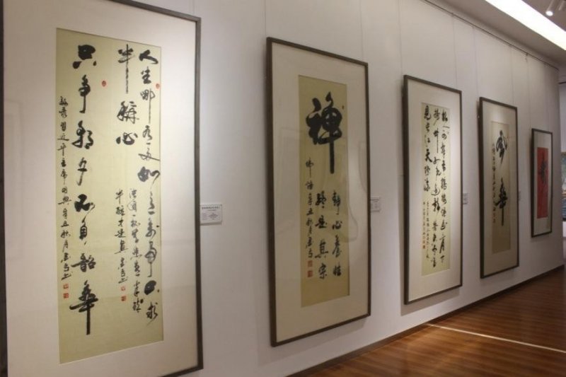  “聚焦经典 盛世丹青”——梁英书法作品展在北京炎黄艺术馆隆重展出(图4)