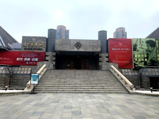 “聚焦经典 盛世丹青”——王向晖油画作品展在北京炎黄艺术馆隆重展出(图1)