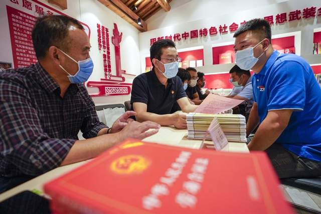 北京东城区开展“佳节送‘礼’—我和小哥约个会”活动(图3)