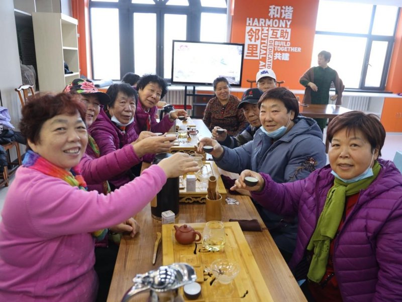 北京通州临河里街道土桥社区开展“茶韵茗香友在邻”主题活动